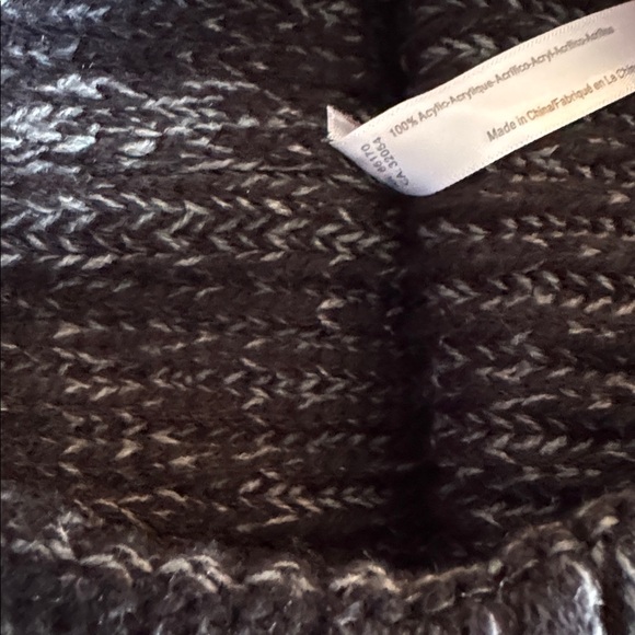 Urban Outfitters marled black ribbed knit embroidered sun/moon cuffed beanie. - Picture 3 of 3